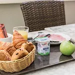 Hotel Charing Cross