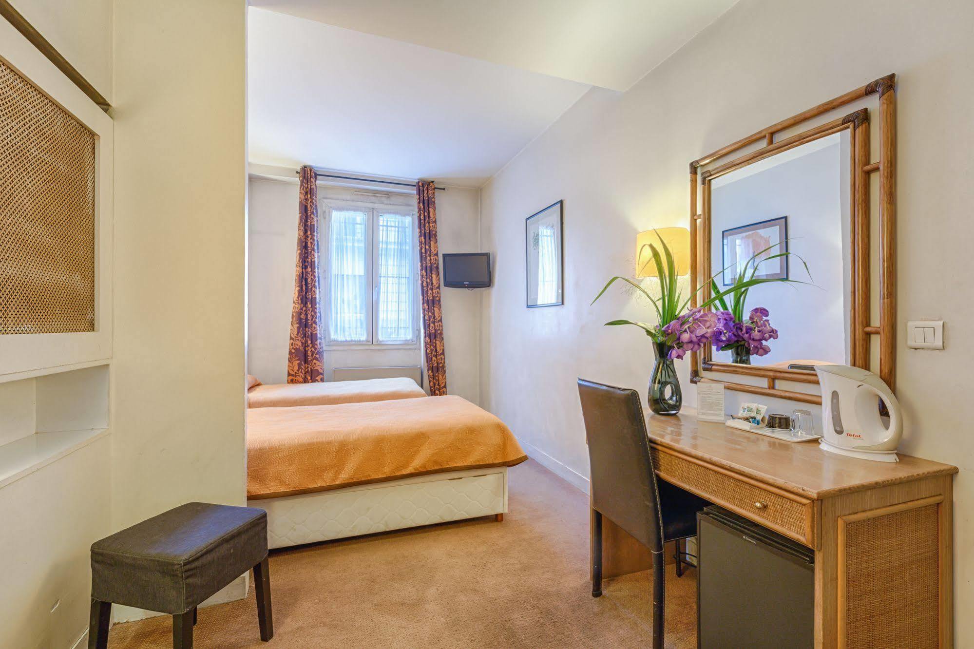 Hotel Charing Cross Parijs